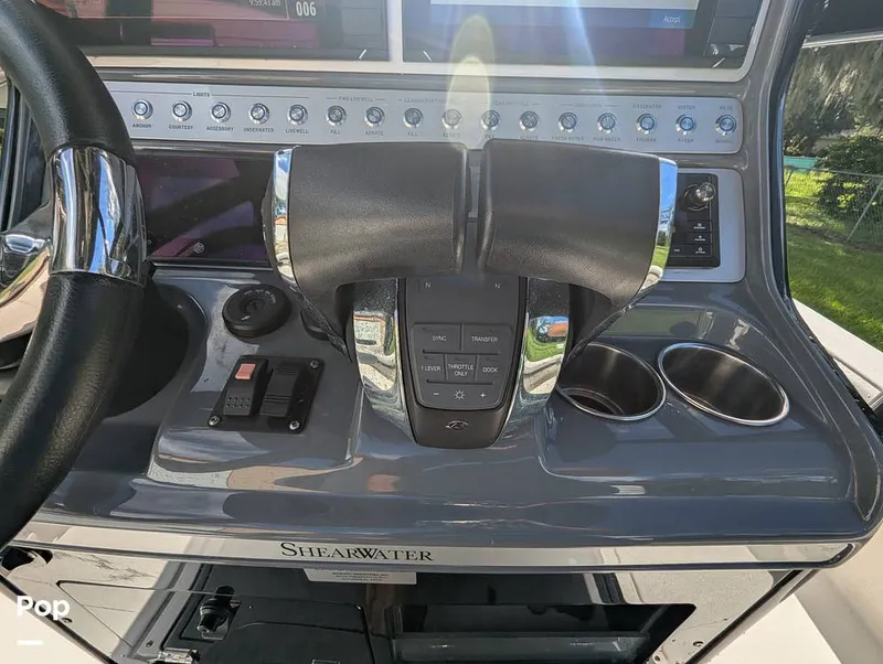 Slide: The Image of Shearwater Carolina 270 2021 - 15750568