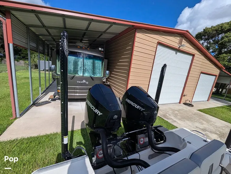 Slide: The Image of Shearwater Carolina 270 2021 - 15750616