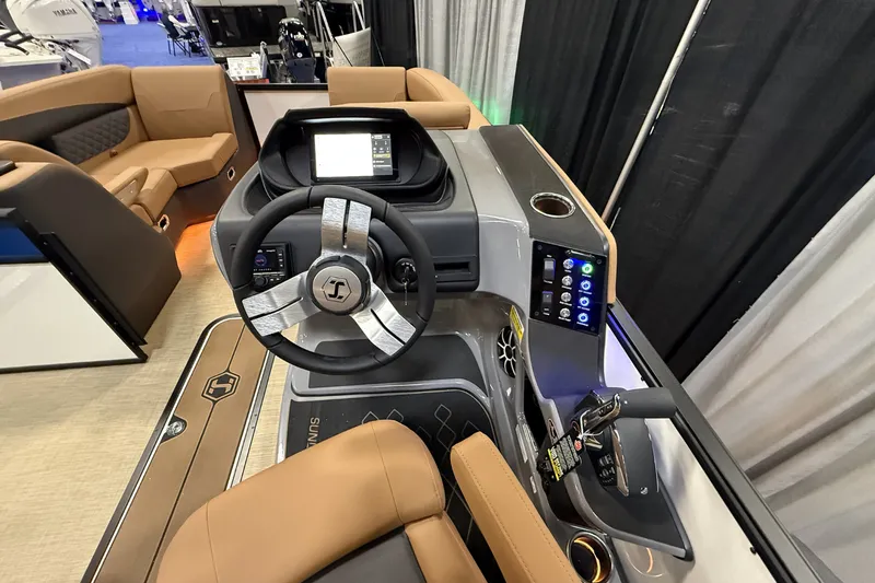 Slide: The Image of Harris Sunliner 230 2026 - 16