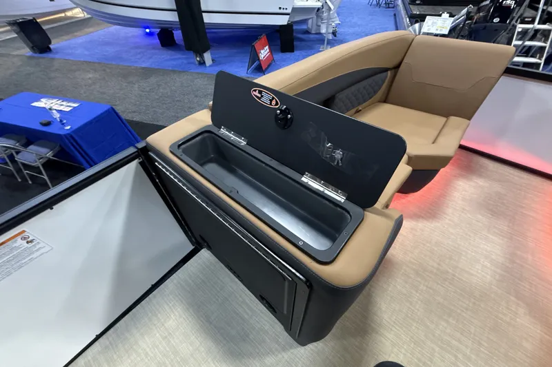 Slide: The Image of Harris Sunliner 230 2026 - 27