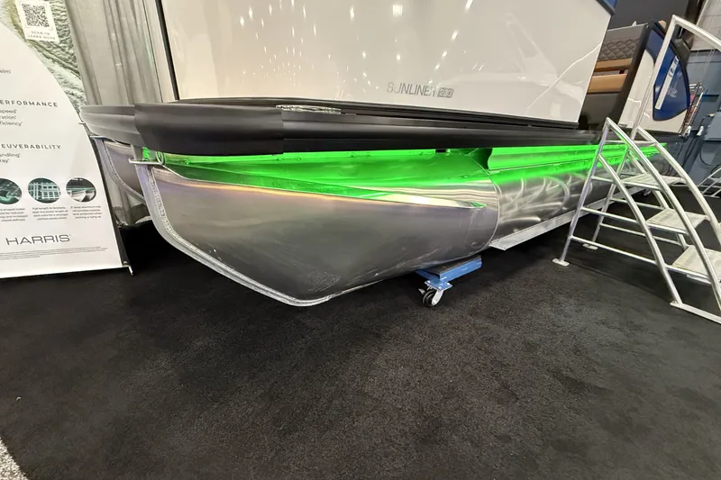 Slide: The Image of Harris Sunliner 230 2026 - 3