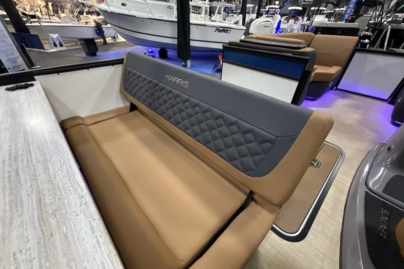 Slide: The Image of Harris Sunliner 230 2026 - 32