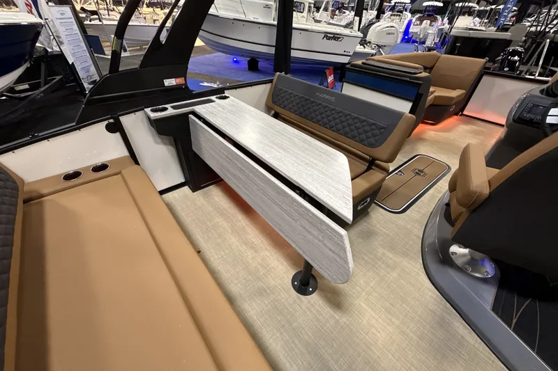 Slide: The Image of Harris Sunliner 230 2026 - 37