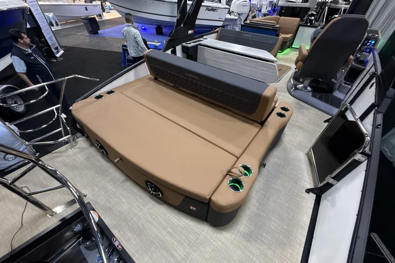 Slide: The Image of Harris Sunliner 230 2026 - 40