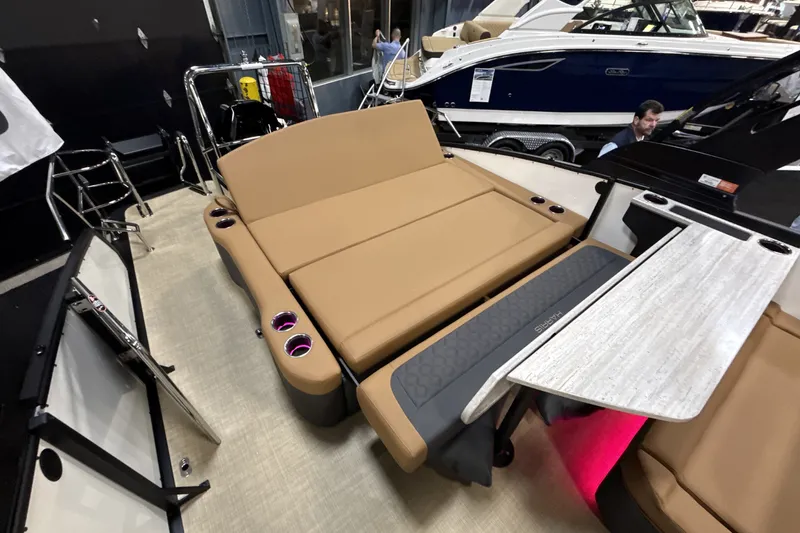 Slide: The Image of Harris Sunliner 230 2026 - 43