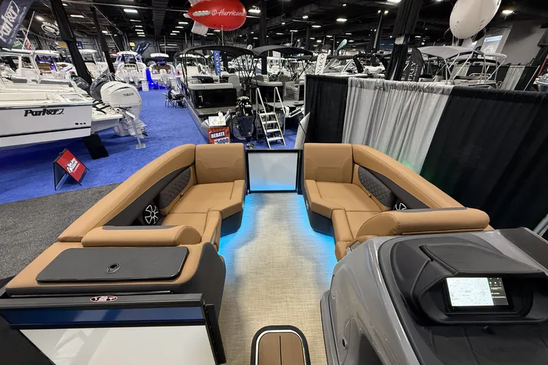 Slide: The Image of Harris Sunliner 230 2026 - 5