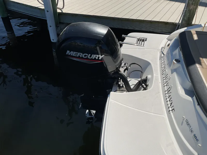 Slide: The Image of Sea Ray 19 SPX-OB 2021 - 12