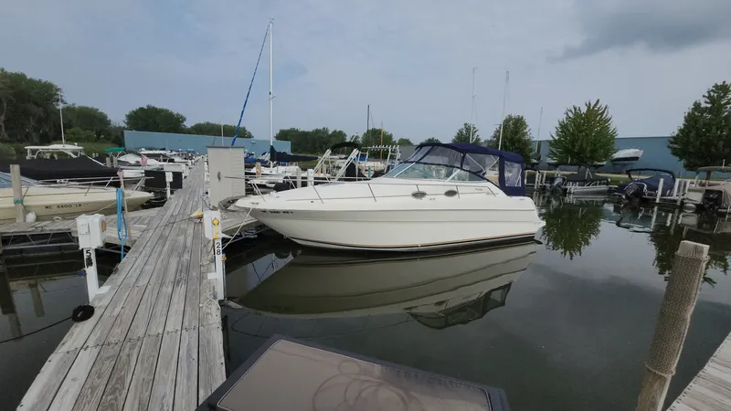 Slide: The Image of Sea Ray 270 SUNDANCER 1999 - 16