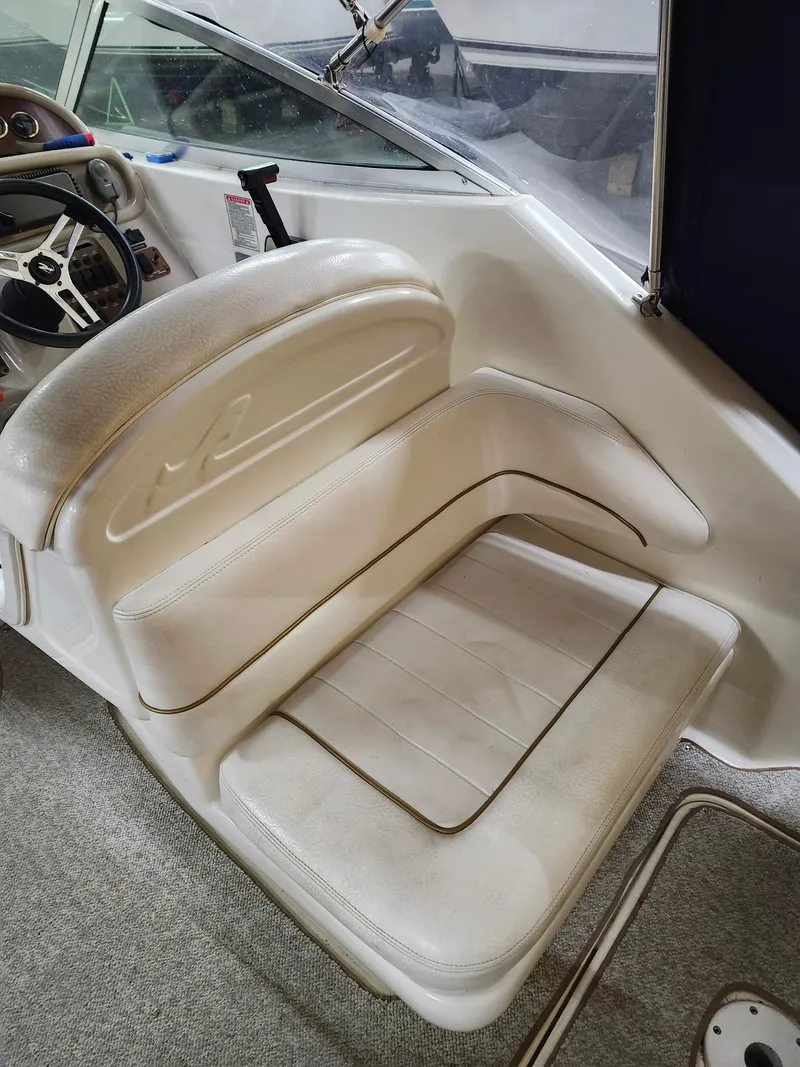 Slide: The Image of Sea Ray 270 SUNDANCER 1999 - 5