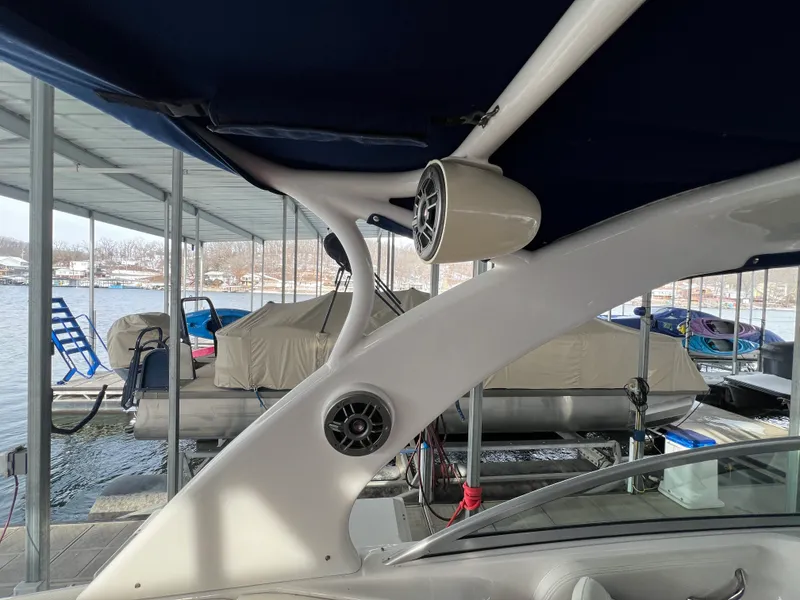 Slide: The Image of Chaparral 284 SUNESTA 2013 - 15