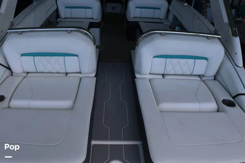 Slide: The Image of Regal LS6 2019 - 15732563