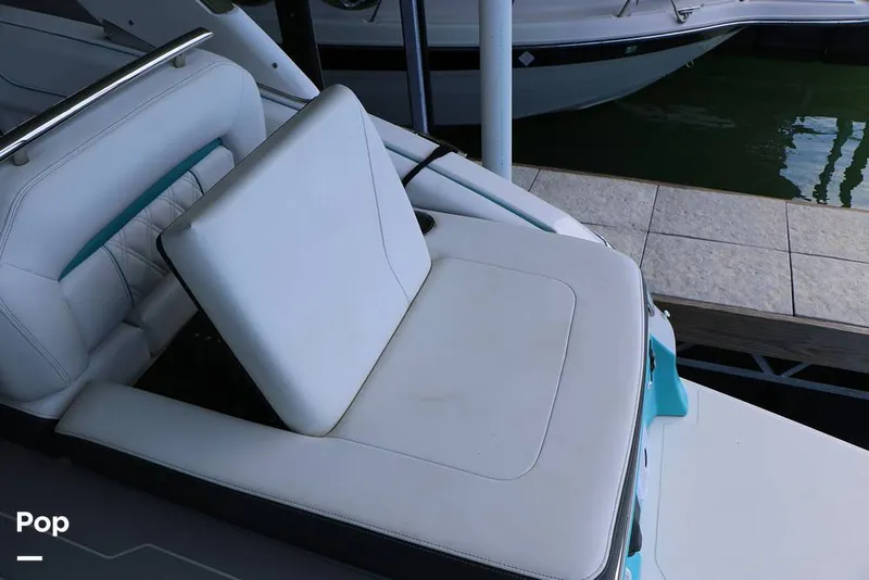 Slide: The Image of Regal LS6 2019 - 15732570