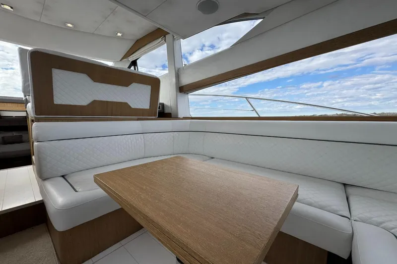 Slide: The Image of Galeon 420 2018 - 12