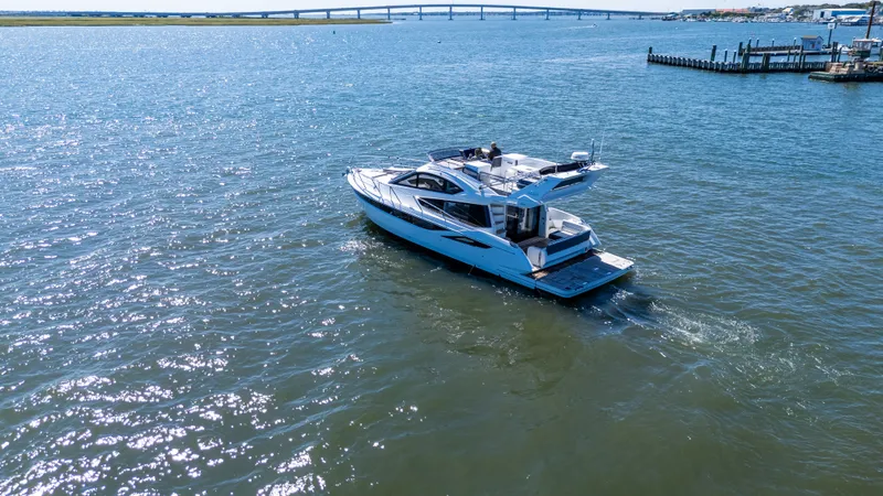 Slide: The Image of Galeon 420 2018 - 9