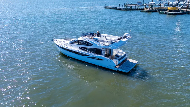 Slide: The Image of Galeon 420 2018 - 2