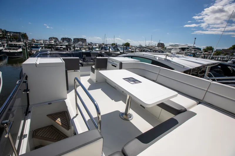 Slide: The Image of Galeon 420 2018 - 75