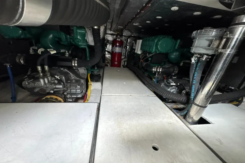 Slide: The Image of Galeon 420 2018 - 91