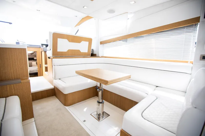 Slide: The Image of Galeon 420 2018 - 22