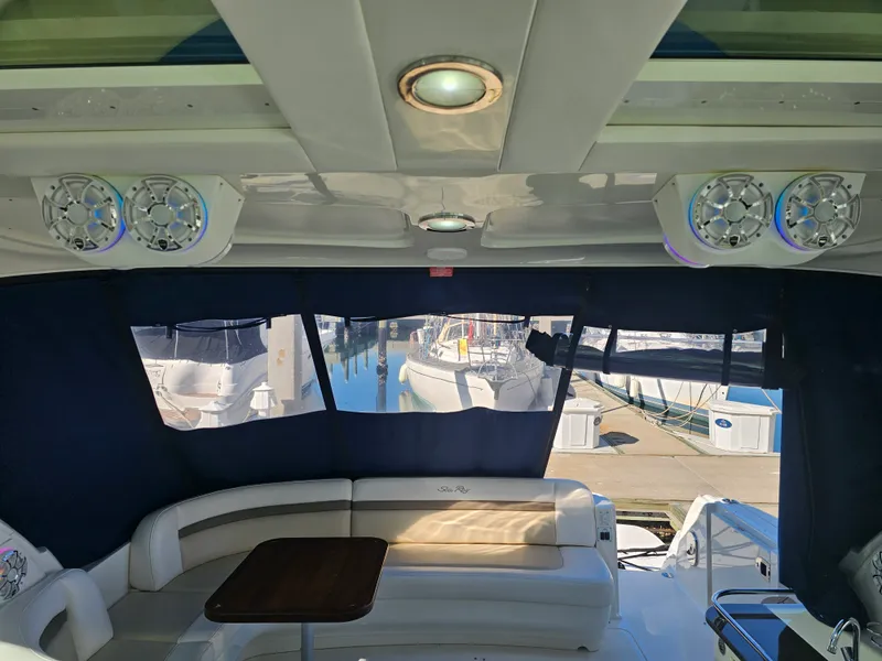 Slide: The Image of Sea Ray 500 SUNDANCER 2012 - 24