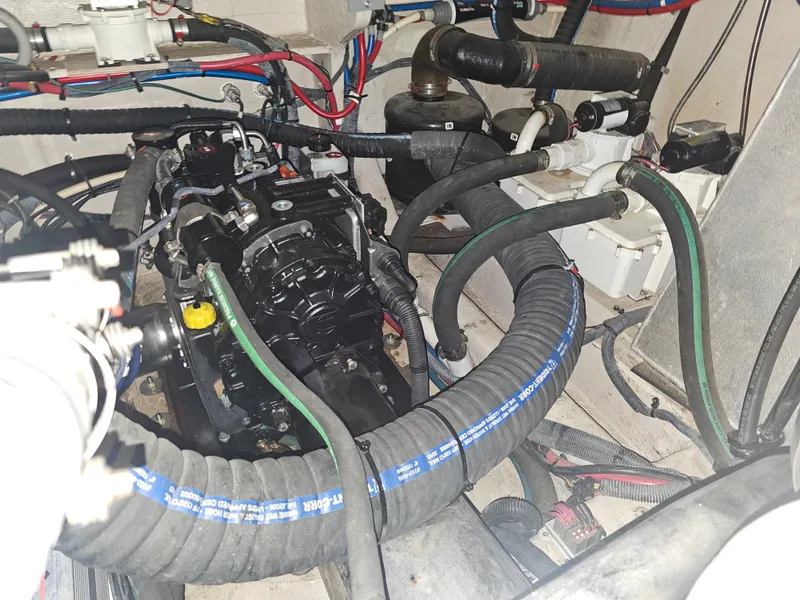 Slide: The Image of Sea Ray 500 SUNDANCER 2012 - 56