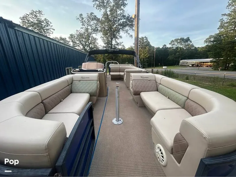 Slide: The Image of Massimo P-24 Limited Max 2023 - 15745693