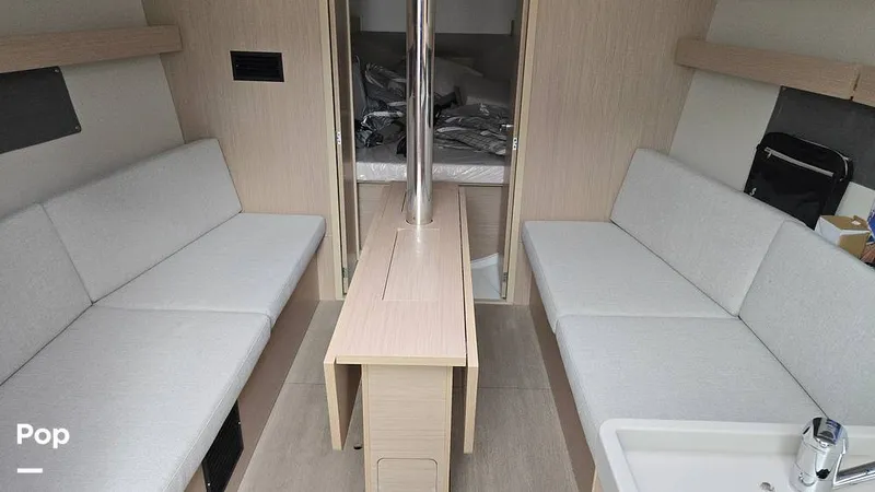 Slide: The Image of Beneteau Oceanis 34.1 2024 - 15969204