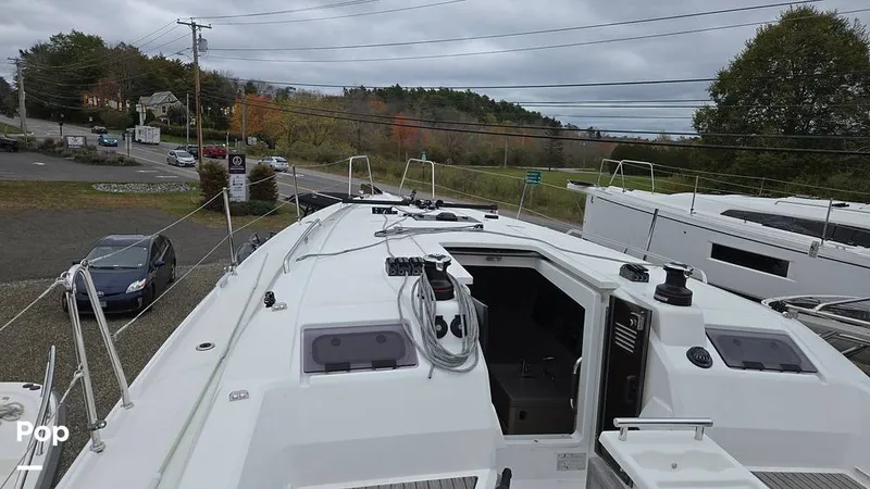 Slide: The Image of Beneteau Oceanis 34.1 2024 - 15969149