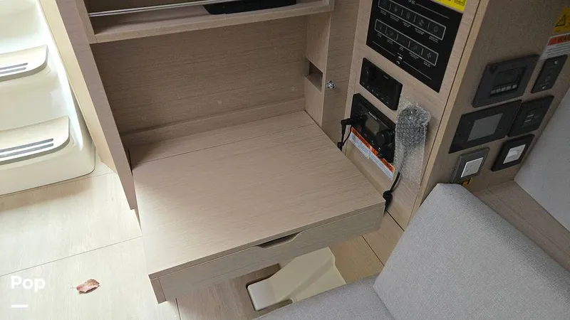 Slide: The Image of Beneteau Oceanis 34.1 2024 - 15969282