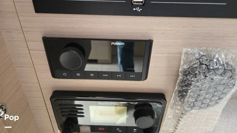 Slide: The Image of Beneteau Oceanis 34.1 2024 - 15969238