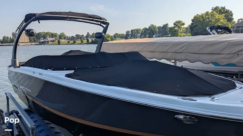 Slide: The Image of Four Winns Horizon 230 RS 2021 - 15752673