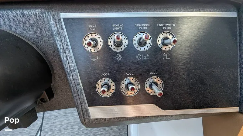 Slide: The Image of Four Winns Horizon 230 RS 2021 - 15752746