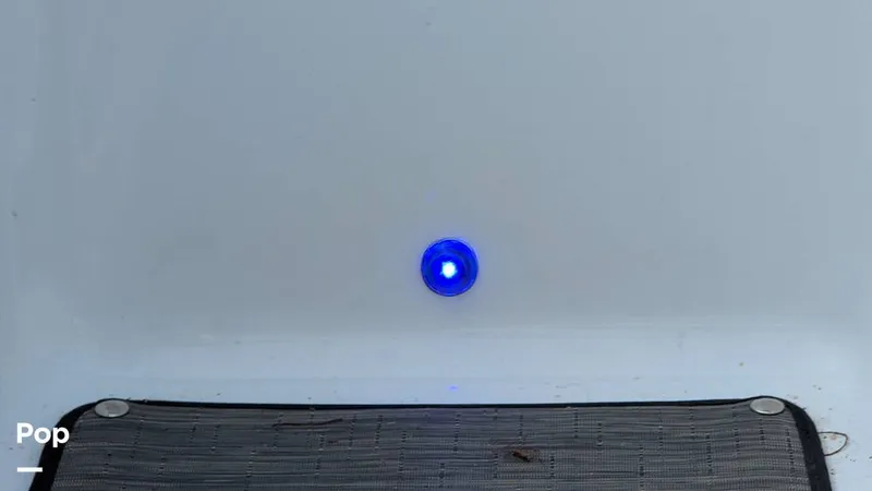 Slide: The Image of Four Winns Horizon 230 RS 2021 - 15752750