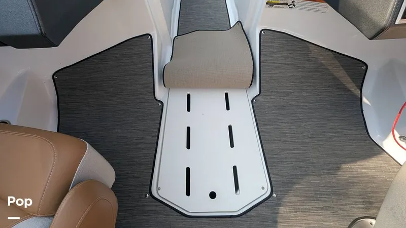 Slide: The Image of Four Winns Horizon 230 RS 2021 - 15752763