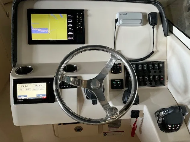 Slide: The Image of Grady-White FREEDOM 325 2020 - 35