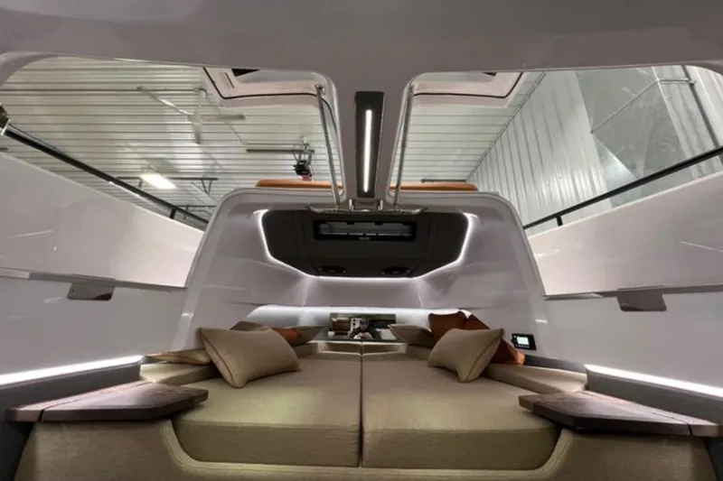 Slide: The Image of Axopar 37XC CROSS CABIN 2022 - 20