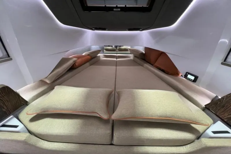 Slide: The Image of Axopar 37XC CROSS CABIN 2022 - 21