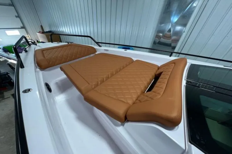 Slide: The Image of Axopar 37XC CROSS CABIN 2022 - 27