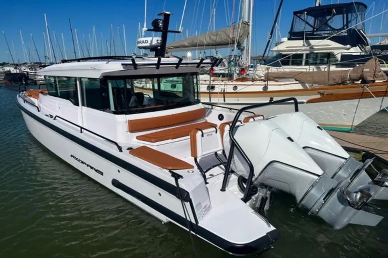 Slide: The Image of Axopar 37XC CROSS CABIN 2022 - 4