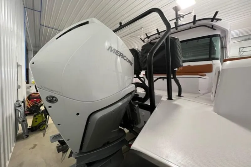 Slide: The Image of Axopar 37XC CROSS CABIN 2022 - 6