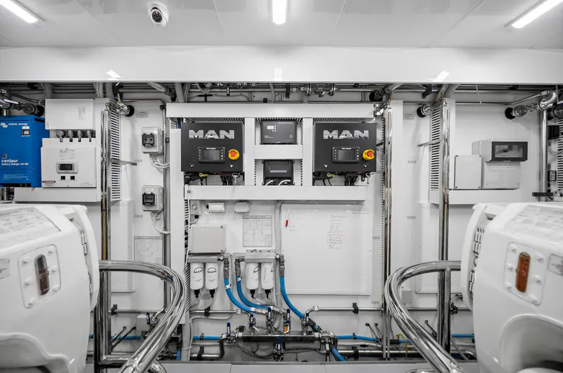 Slide: The Image of Ocean Alexander 32 L 2024 - 129