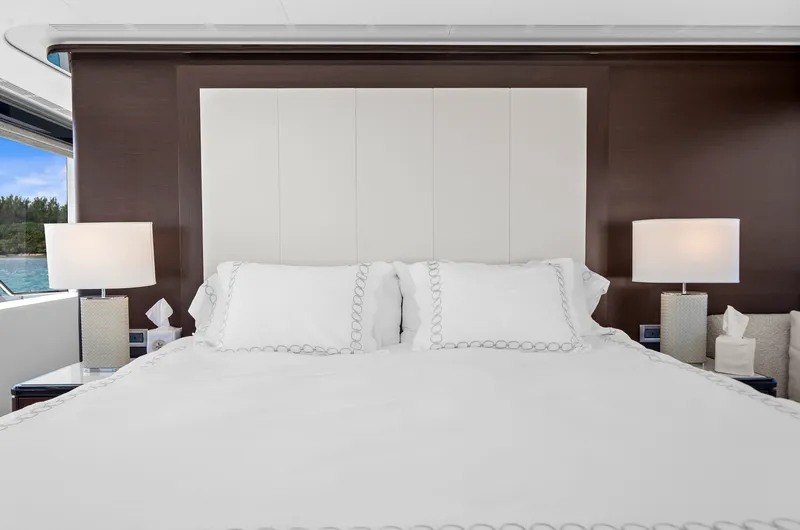 Slide: The Image of Ocean Alexander 32 L 2024 - 52