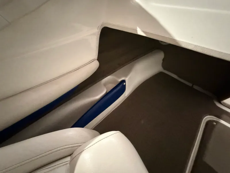 Slide: The Image of Glastron SX 195 2004 - 19