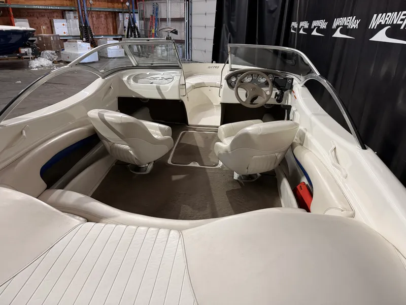 Slide: The Image of Glastron SX 195 2004 - 7