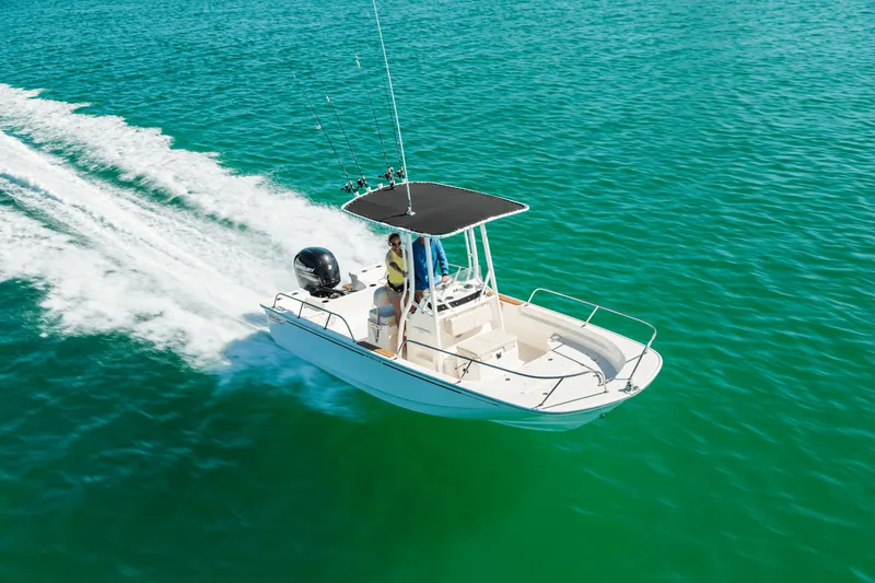 Slide: The Image of Boston Whaler 190 Montauk 2026 - 2