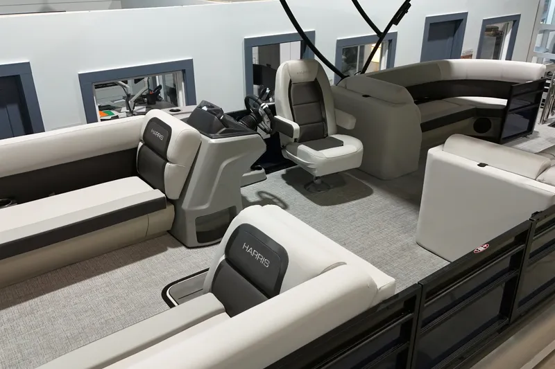 Slide: The Image of Harris Cruiser 250 2026 - 16