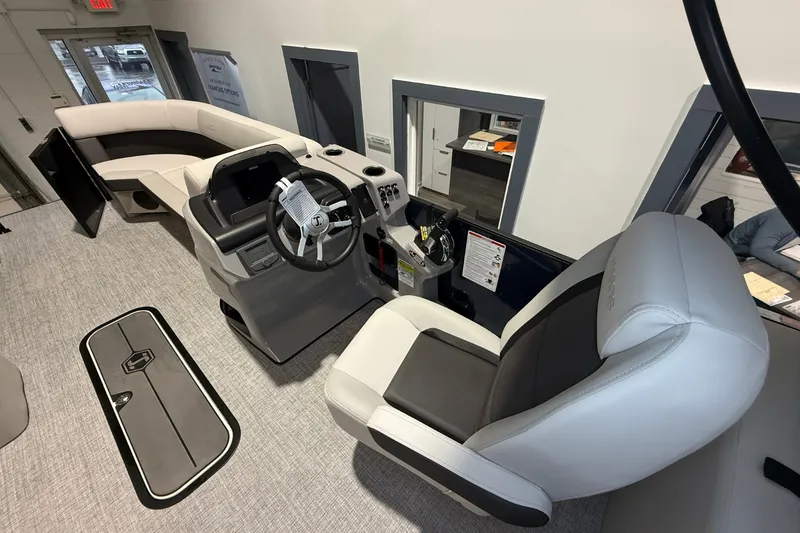 Slide: The Image of Harris Cruiser 250 2026 - 17