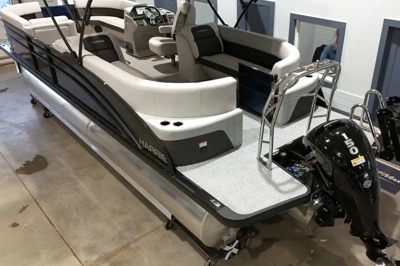 Slide: The Image of Harris Cruiser 250 2026 - 2