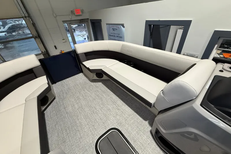Slide: The Image of Harris Cruiser 250 2026 - 26