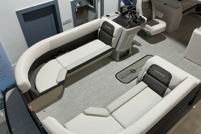 Slide: The Image of Harris Cruiser 250 2026 - 31