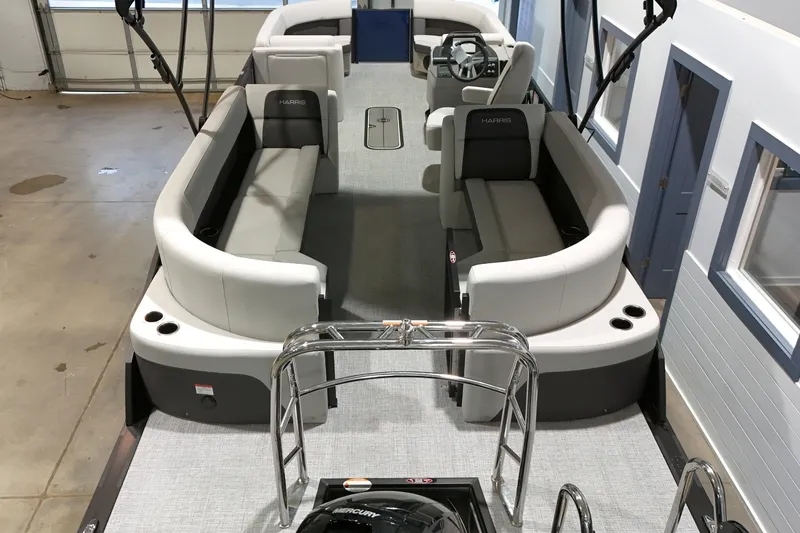 Slide: The Image of Harris Cruiser 250 2026 - 5